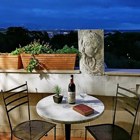 Anno Domini 120 Sqm, Large, Elegant, Near Center شقة