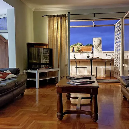 شقة Anno Domini 120 Sqm, Large, Elegant, Near Center *